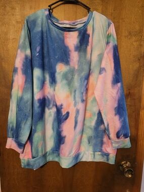 Tie-Dye Pullover Lounge Set in Blue, Pink & Mint